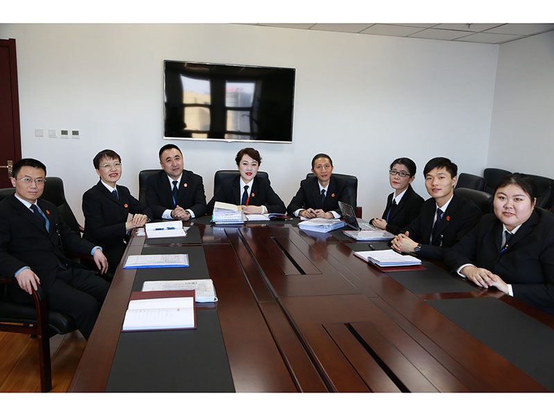 沈河區(qū)法院民三庭全體照1