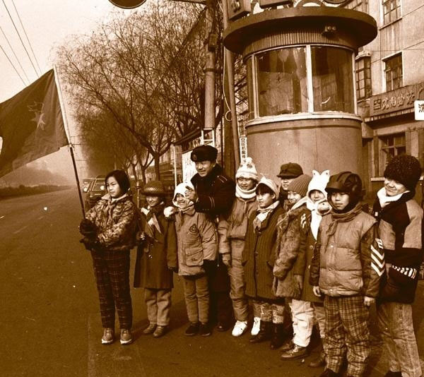 1992年沈陽市鐵西區(qū)保工街建設大路交通崗