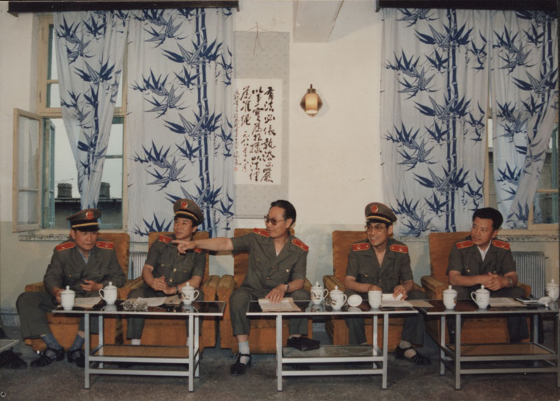 （2）1988年，營口市人民檢察院召開成立犯罪舉報(bào)中心會(huì)議