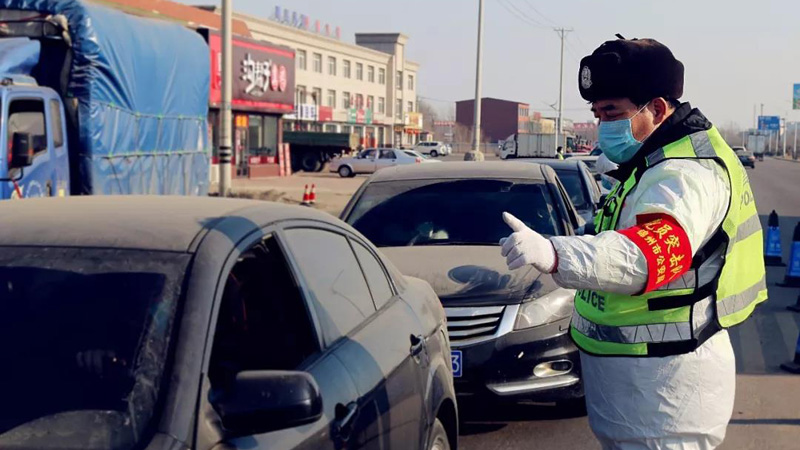 王貴生在卡點(diǎn)執(zhí)勤