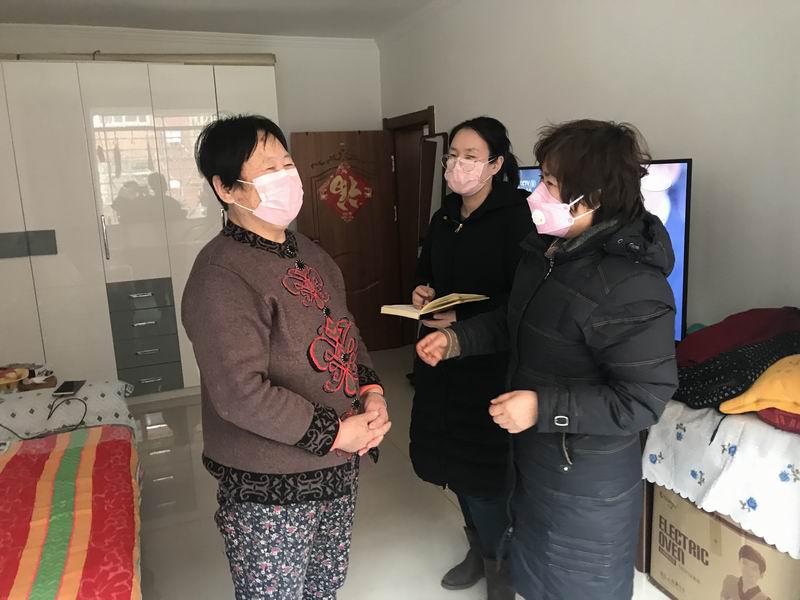 深入居民家中進行地毯式摸排、登記