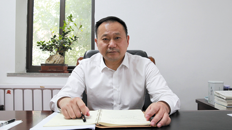 著力構(gòu)建新體系 激活平安“一池水”——專(zhuān)訪(fǎng)本溪市委常委、政法委書(shū)記徐勝